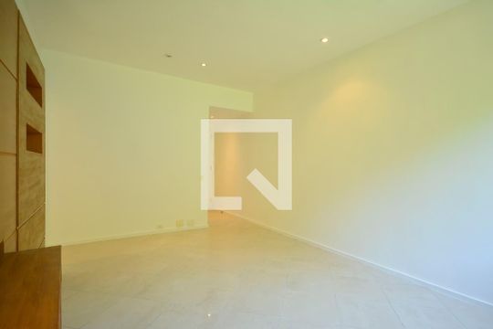 Sala de apartamento para alugar com 2 quartos, 80m² em Botafogo, Rio de Janeiro