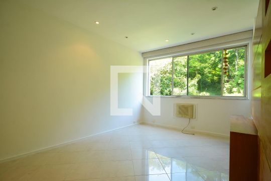 Sala de apartamento para alugar com 2 quartos, 80m² em Botafogo, Rio de Janeiro