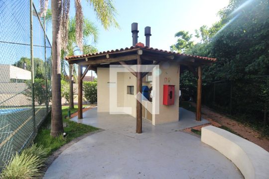 Área comum - Churrasqueira de apartamento para alugar com 2 quartos, 50m² em Cavalhada, Porto Alegre