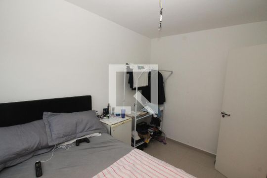Quarto 1 de apartamento para alugar com 2 quartos, 50m² em Cavalhada, Porto Alegre