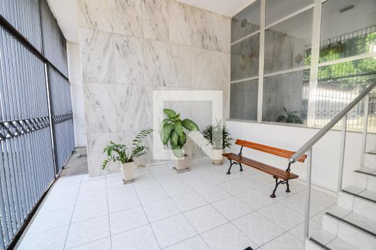 Hall de apartamento para alugar com 2 quartos, 42m² em Vila Isabel, Rio de Janeiro