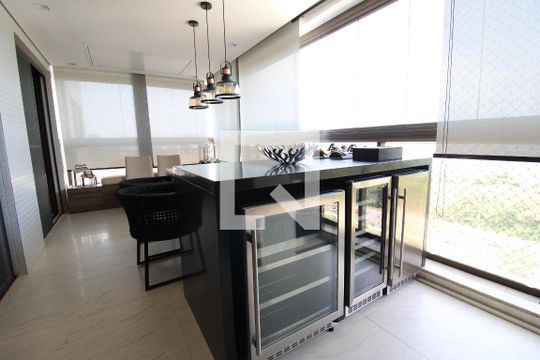 Varanda de apartamento à venda com 3 quartos, 161m² em Barra da Tijuca, Rio de Janeiro