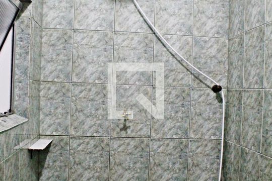 Banheiro de casa para alugar com 2 quartos, 150m² em Vila Curuçá, São Paulo