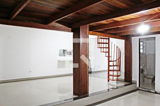 Sala de casa para alugar com 2 quartos, 150m² em Vila Curuçá, São Paulo