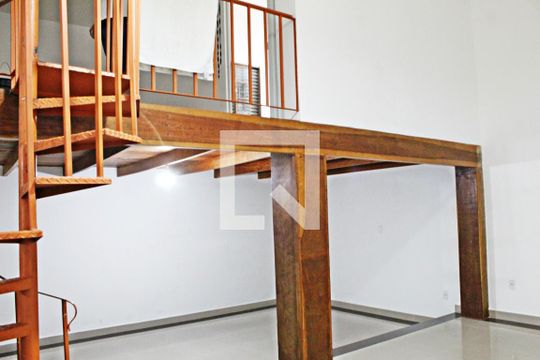 Sala de casa para alugar com 2 quartos, 150m² em Vila Curuçá, São Paulo
