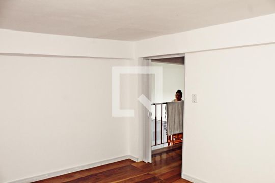 Quarto 1 de casa para alugar com 2 quartos, 150m² em Vila Curuçá, São Paulo