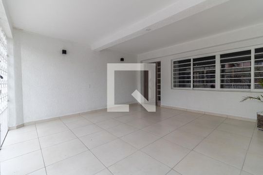 Garagem de casa à venda com 4 quartos, 120m² em Sacomã, São Paulo