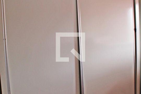 Quarto 1 de casa de condomínio à venda com 3 quartos, 120m² em Vila Carmosina, São Paulo