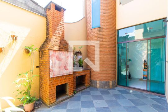 Churrasqueira de casa para alugar com 3 quartos, 193m² em Vila Aricanduva, São Paulo
