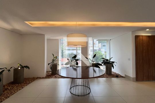 Hall de entrada de apartamento para alugar com 1 quarto, 32m² em Sumaré, São Paulo