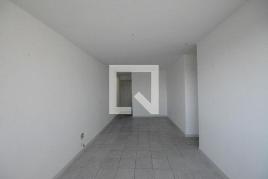 Sala de apartamento para alugar com 2 quartos, 130m² em Praça Seca, Rio de Janeiro
