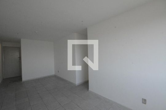 Sala de apartamento para alugar com 2 quartos, 130m² em Praça Seca, Rio de Janeiro