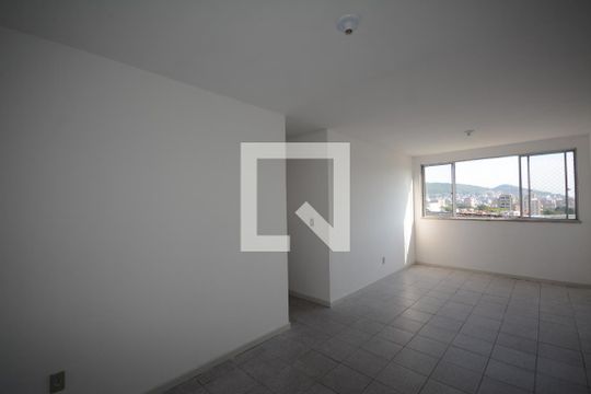 Sala de apartamento para alugar com 2 quartos, 130m² em Praça Seca, Rio de Janeiro