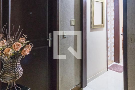 Área comum de apartamento à venda com 2 quartos, 75m² em Olaria, Rio de Janeiro