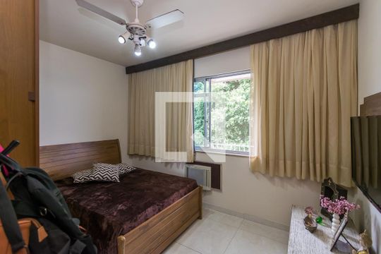 Quarto  de apartamento à venda com 2 quartos, 75m² em Olaria, Rio de Janeiro