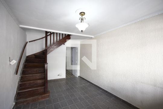 Casa para alugar com 3 quartos, 139m² em Vila Dom Pedro I, São Paulo
