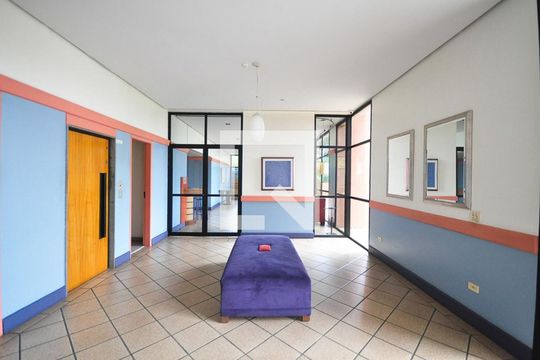 Hall social de apartamento à venda com 3 quartos, 140m² em Lar São Paulo, São Paulo