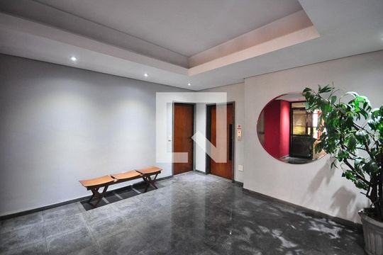 Hall social de apartamento à venda com 3 quartos, 140m² em Lar São Paulo, São Paulo