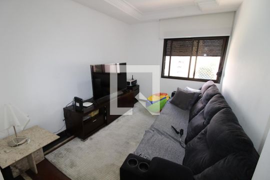 Sala de TV de apartamento à venda com 3 quartos, 187m² em Jardim Avelino, São Paulo