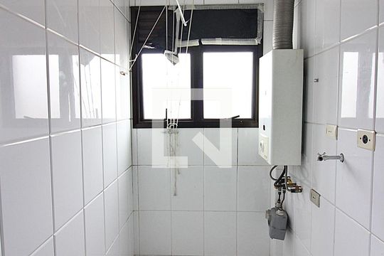 Área de Serviço de apartamento para alugar com 2 quartos, 60m² em Santa Terezinha, São Bernardo do Campo