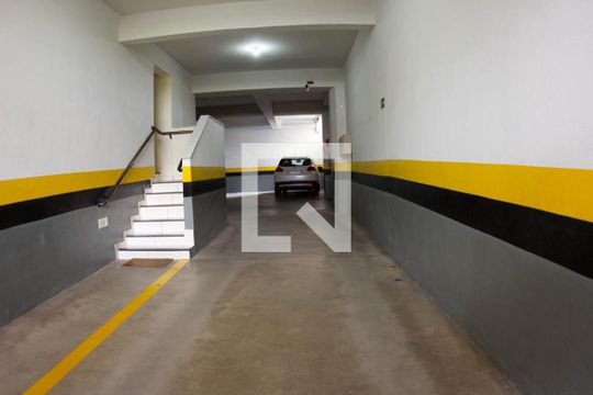 GARAGEM de apartamento à venda com 4 quartos, 230m² em Novo Riacho, Contagem