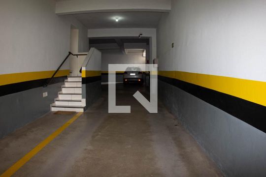 GARAGEM de apartamento à venda com 4 quartos, 230m² em Novo Riacho, Contagem