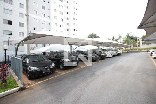 Garagem de apartamento para alugar com 2 quartos, 66m² em Conjunto Helena Antipoff, Belo Horizonte