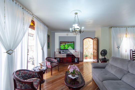 Casa à venda com 4 quartos, 190m² em Vila Isolina Mazzei, São Paulo