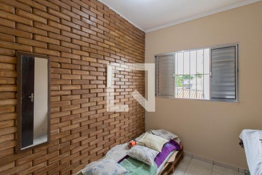 Quarto 3 de casa para alugar com 4 quartos, 200m² em Jardim Iporanga, Guarulhos