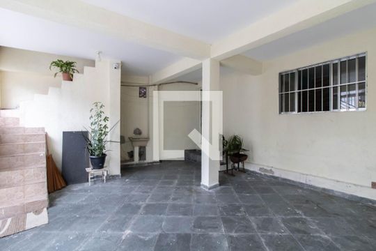 Garagem de casa para alugar com 4 quartos, 200m² em Jardim Iporanga, Guarulhos