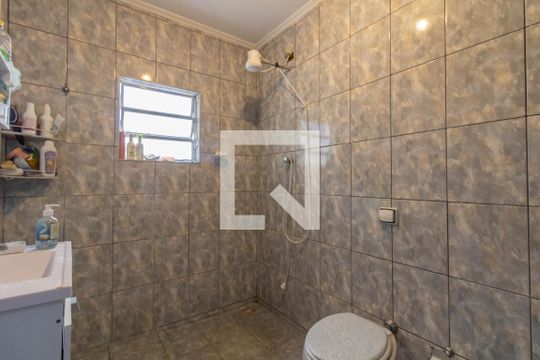 Banheiro de casa para alugar com 4 quartos, 200m² em Jardim Iporanga, Guarulhos