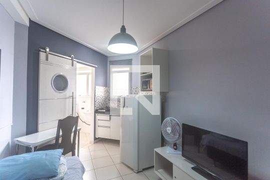 Kitnet/Studio para alugar com 1 quarto, 30m² em Baeta Neves, São Bernardo do Campo