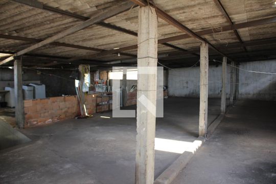 Quintal de casa à venda com 3 quartos, 150m² em Novo Eldorado, Contagem