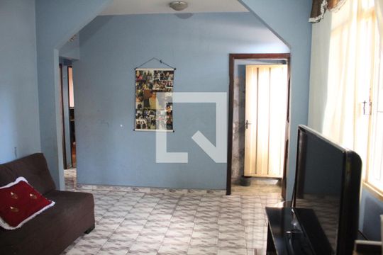 Casa à venda com 3 quartos, 150m² em Novo Eldorado, Contagem