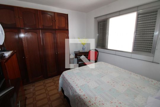 Quarto de casa à venda com 2 quartos, 500m² em Vila Alpina, São Paulo