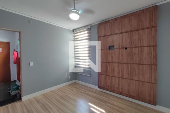 Sala de apartamento para alugar com 2 quartos, 48m² em Parque São Jorge, Campinas