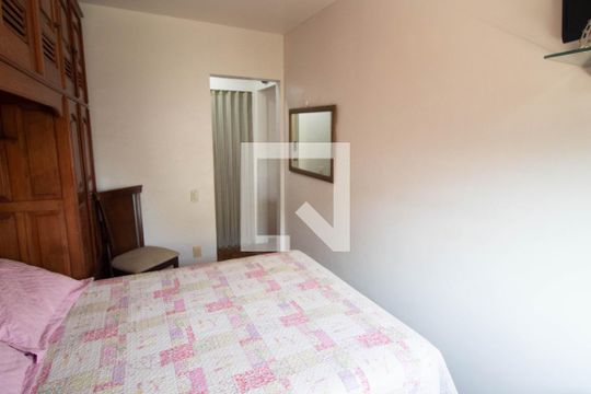 Quarto 1 de apartamento para alugar com 2 quartos, 50m² em Cordovil, Rio de Janeiro