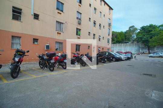Garagem de apartamento à venda com 2 quartos, 47m² em Protásio Alves, Porto Alegre