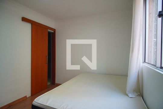 Quarto 1 de apartamento à venda com 2 quartos, 47m² em Protásio Alves, Porto Alegre
