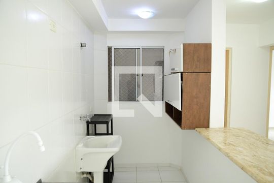 Cozinha e Área de Serviço de apartamento para alugar com 2 quartos, 52m² em Jardim dos Ipês, Cotia