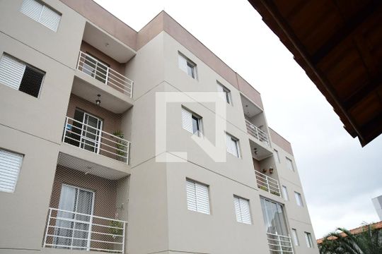 Fachada de apartamento para alugar com 2 quartos, 52m² em Jardim dos Ipês, Cotia