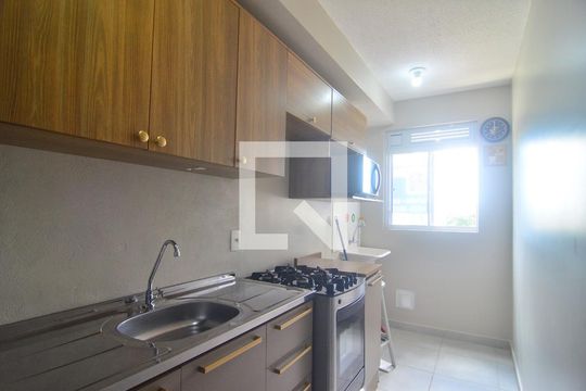 Cozinha de apartamento à venda com 2 quartos, 44m² em Centro, Canoas