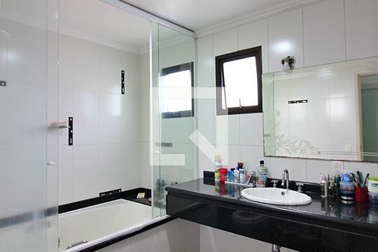 Banheiro do Sacada do Quarto 1 - Suíte de apartamento à venda com 4 quartos, 240m² em Centro, São Bernardo do Campo