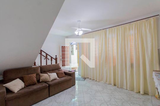 Casa à venda com 3 quartos, 200m² em Jardim Nordeste, São Paulo