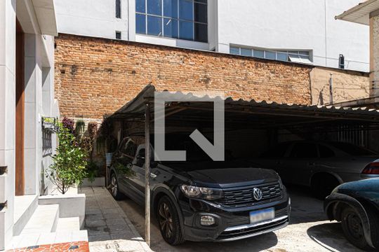 Garagem de casa de condomínio para alugar com 3 quartos, 150m² em Bom Retiro, São Paulo