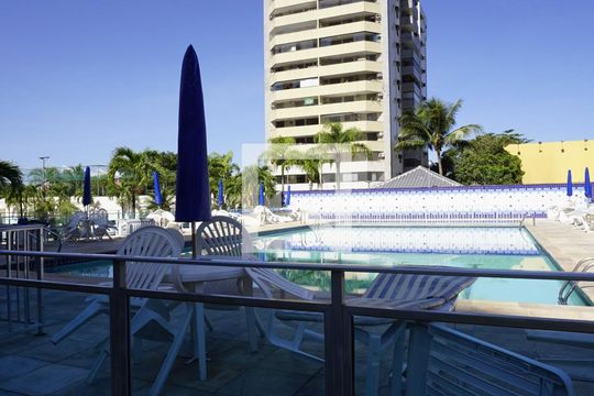 Área comum - Piscina de apartamento à venda com 3 quartos, 180m² em Barra da Tijuca, Rio de Janeiro