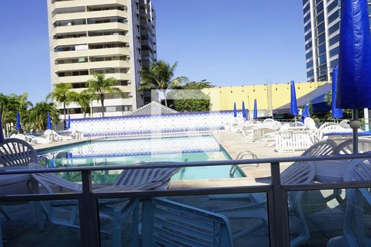 Área comum - Piscina de apartamento à venda com 3 quartos, 180m² em Barra da Tijuca, Rio de Janeiro