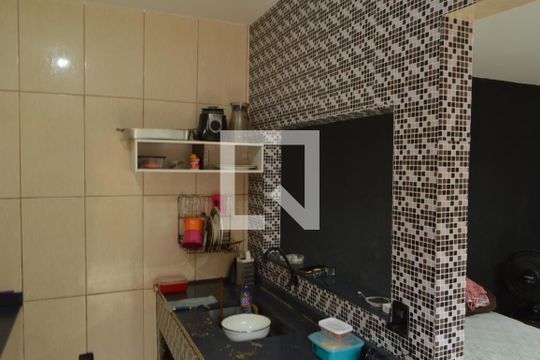 Cozinha de casa para alugar com 1 quarto, 60m² em Taquara, Rio de Janeiro