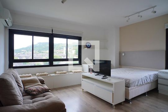 Sala - Quarto de kitnet/studio para alugar com 1 quarto, 38m² em Jardim Botânico, Porto Alegre