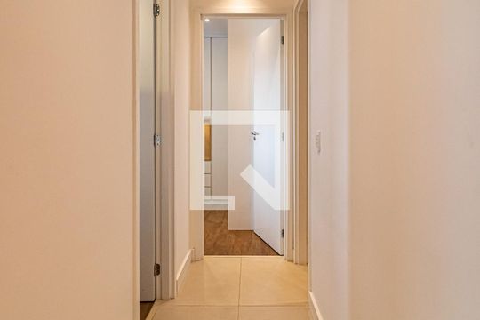 Corredor de apartamento à venda com 2 quartos, 67m² em Barra Funda, São Paulo